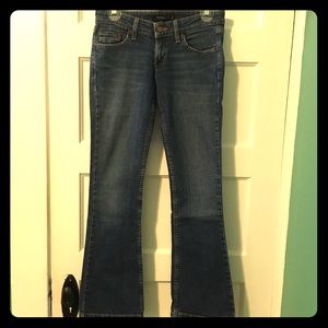 Levi’s too superlow 524 jeans